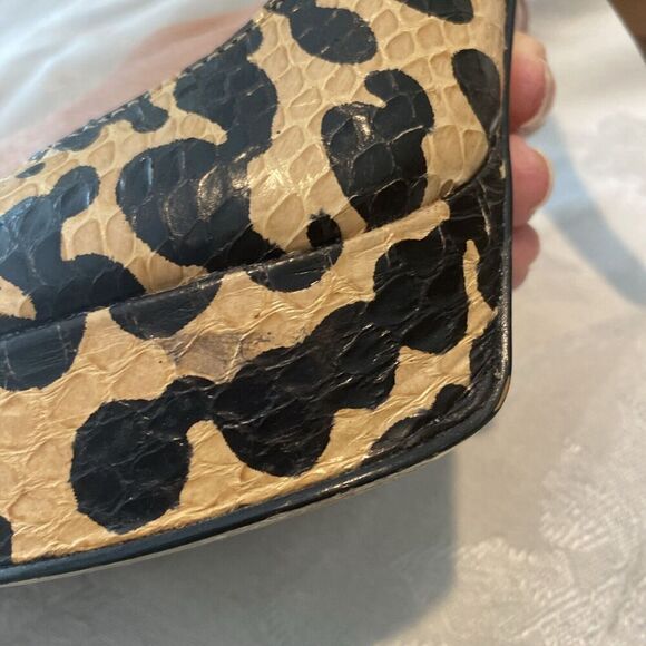 Bebe Textured Animal Print Heels Size 7 - Picture 6 of 9